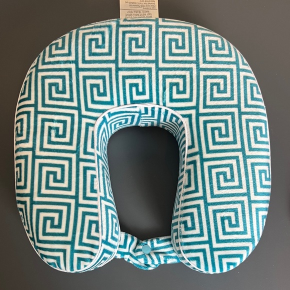 New - 2 Neck Travel Pillows - Pink, Teal & White Geometric - Picture 3 of 15